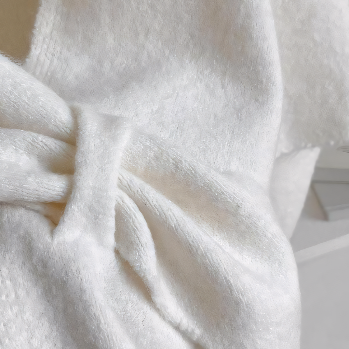 The Auréle — Cozy Knitted Shawl